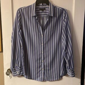 EUC women’s XL Banana Republic blue with white stripes button down